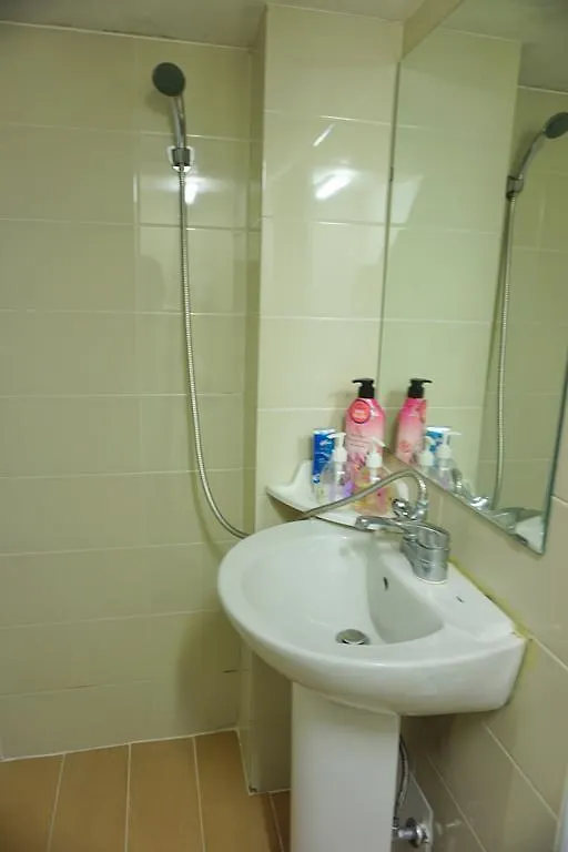 Tiara Guesthouse ソウル特別市 2*,