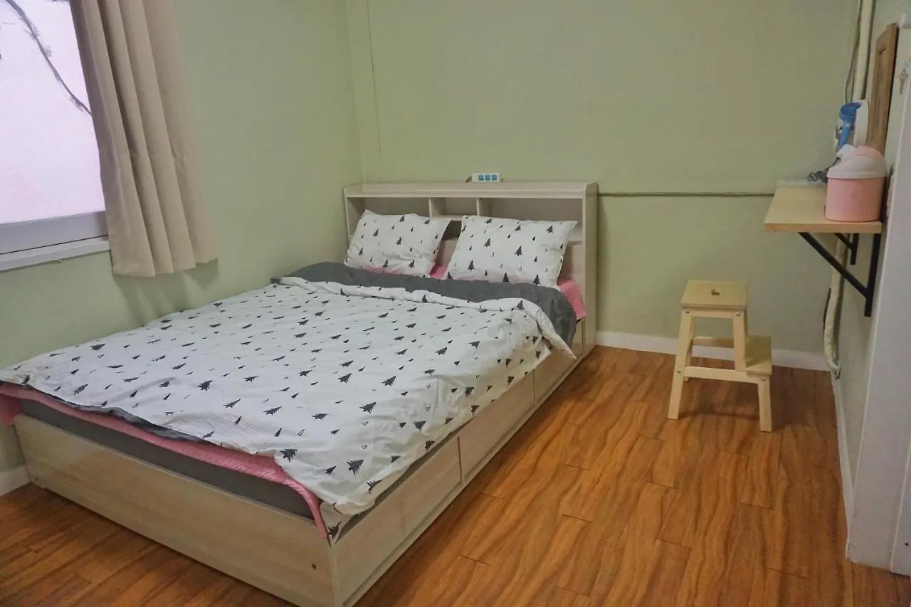 Tiara Guesthouse ソウル特別市 2*,  韓国